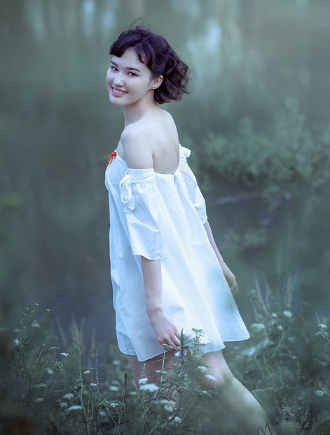 年轻漂亮岳每58,58岁女性的美丽转折 社会地位与心理挑战的深度剖析-2