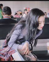 黑人与较小亚洲,跨越种族界限 黑人与亚洲携手共创美好未来-1